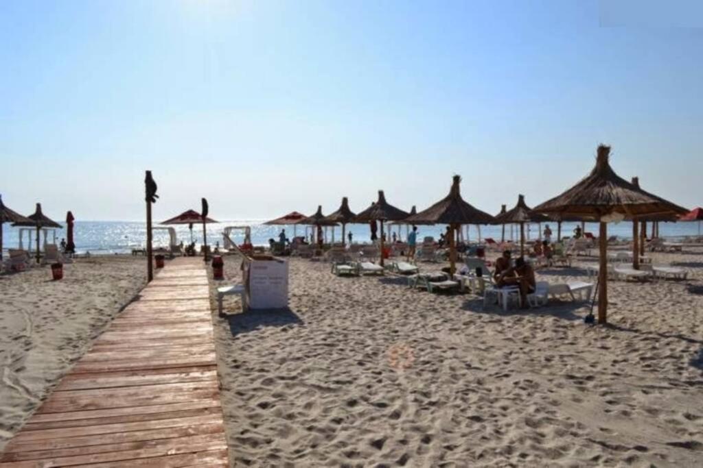 Summerland, 30M From Beach&Best Clubs, Nuba, Fratelli, Ammos Lägenhet Mamaia Exteriör bild